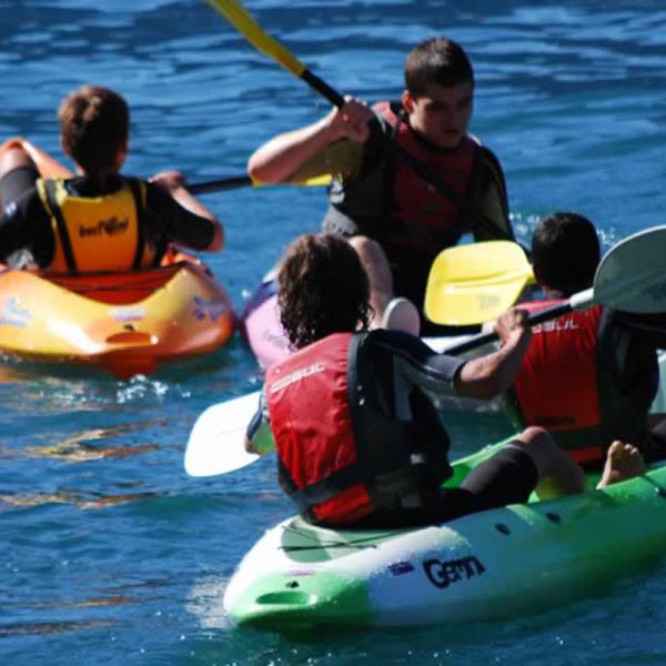 Noleggio pedalò e canoe